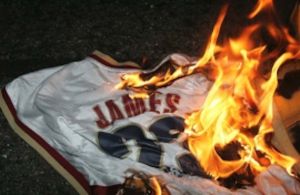 lebron-ashes-jersey-2