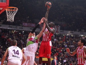 othello-hunter-olympiacos_laboral