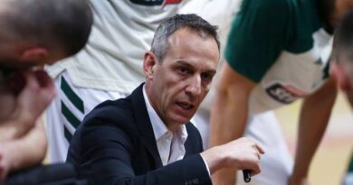ΚΥΠΕΛΛΟ ΕΛΛΑΔΑΣ<br> Κάτας: «Θα πανηγυρίσουμε με Ρέμο, αλλά στα σπίτια μας»! ΚΥΠΕΛΛΟ ΕΛΛΑΔΑΣ<br> Κάτας: «Θα πανηγυρίσουμε με Ρέμο, αλλά στα σπίτια μας»!
